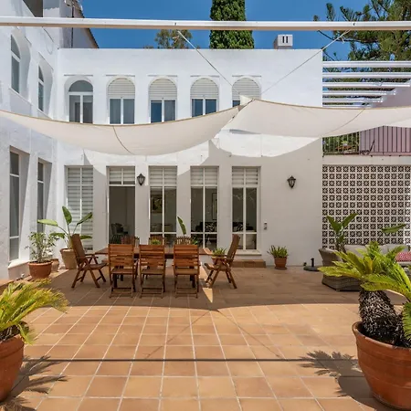 Villa Magnificent 5-bedroom